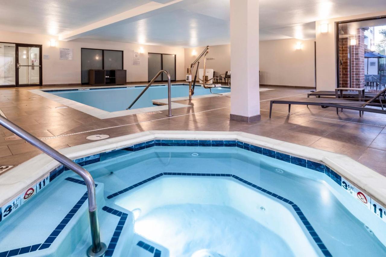 Courtyard Denver Southwest/Лейквуд Экстерьер фото