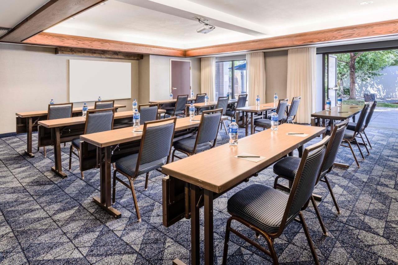 Courtyard Denver Southwest/Лейквуд Экстерьер фото
