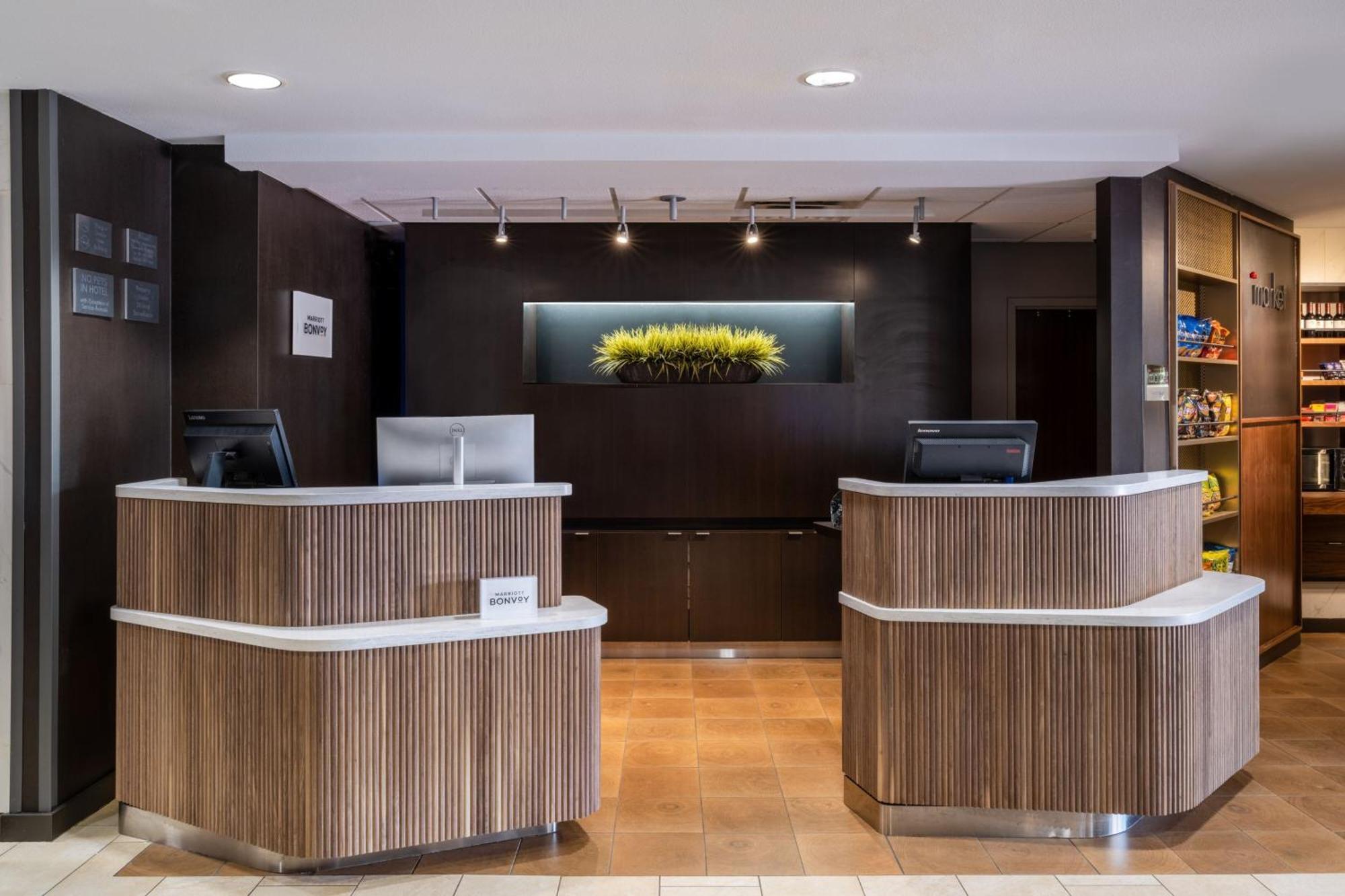 Courtyard Denver Southwest/Лейквуд Экстерьер фото